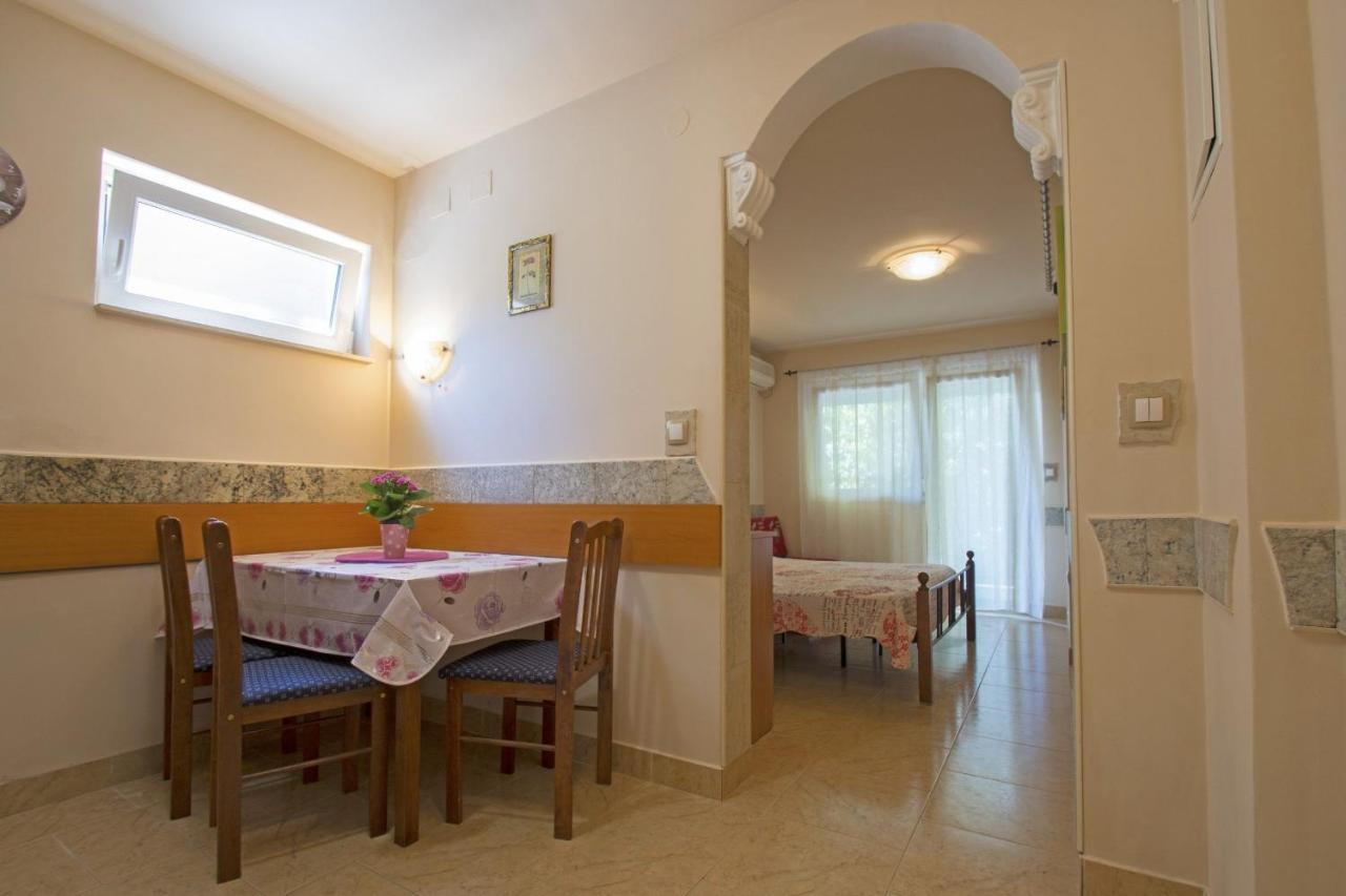 Apartments Oaza Dramalj Extérieur photo