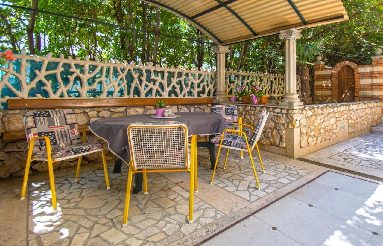 Apartments Oaza Dramalj Extérieur photo